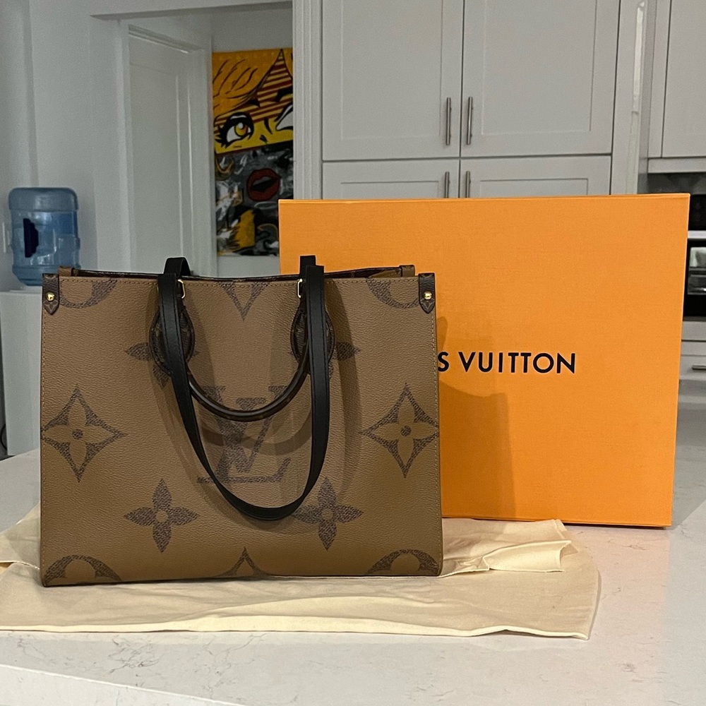 Louis Vuitton OnTheGo MM
